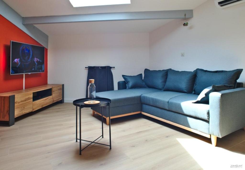 T2 Chaleureux Au Centre De Castelnaudary Apartment Bagian luar foto