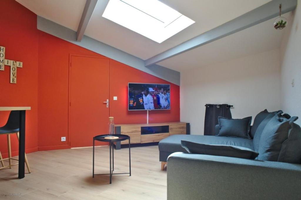 T2 Chaleureux Au Centre De Castelnaudary Apartment Bagian luar foto