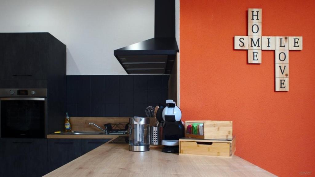 T2 Chaleureux Au Centre De Castelnaudary Apartment Bagian luar foto