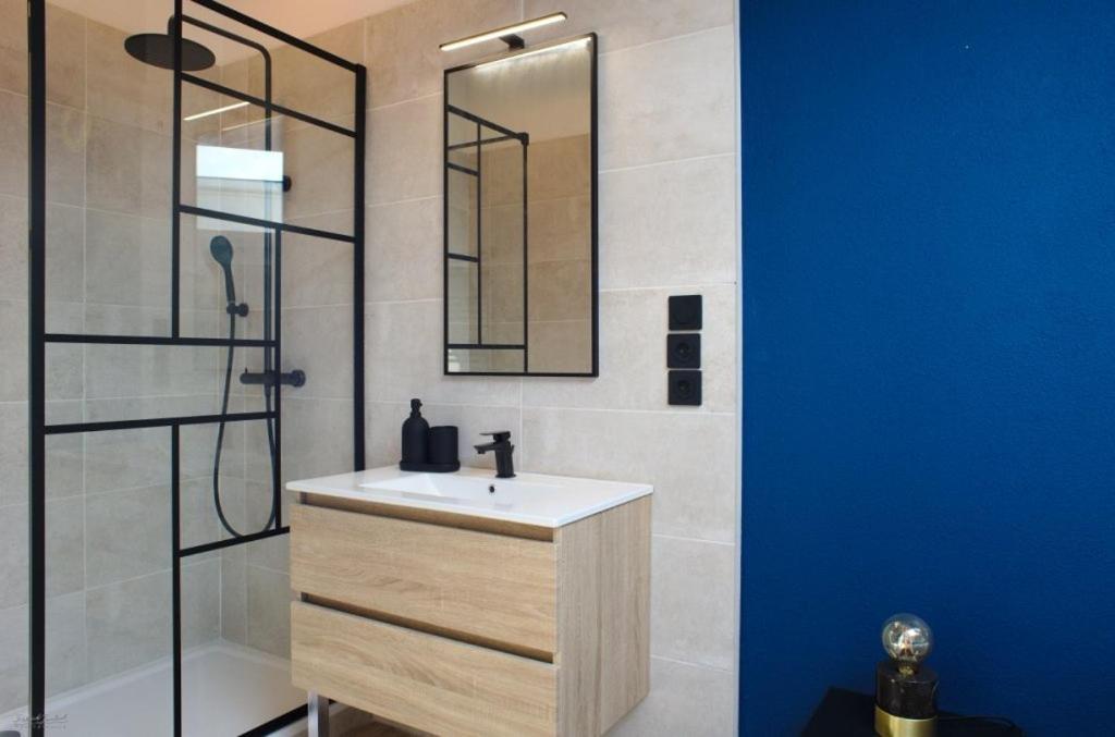T2 Chaleureux Au Centre De Castelnaudary Apartment Bagian luar foto