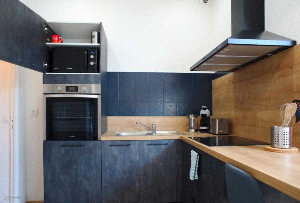 T2 Chaleureux Au Centre De Castelnaudary Apartment Bagian luar foto